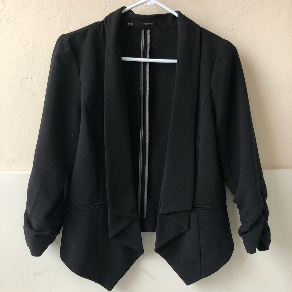 Maurices size medium black open front blazer